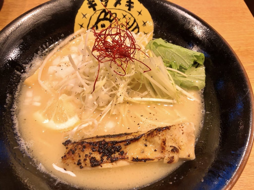 キラメキノトリ塩ラーメン