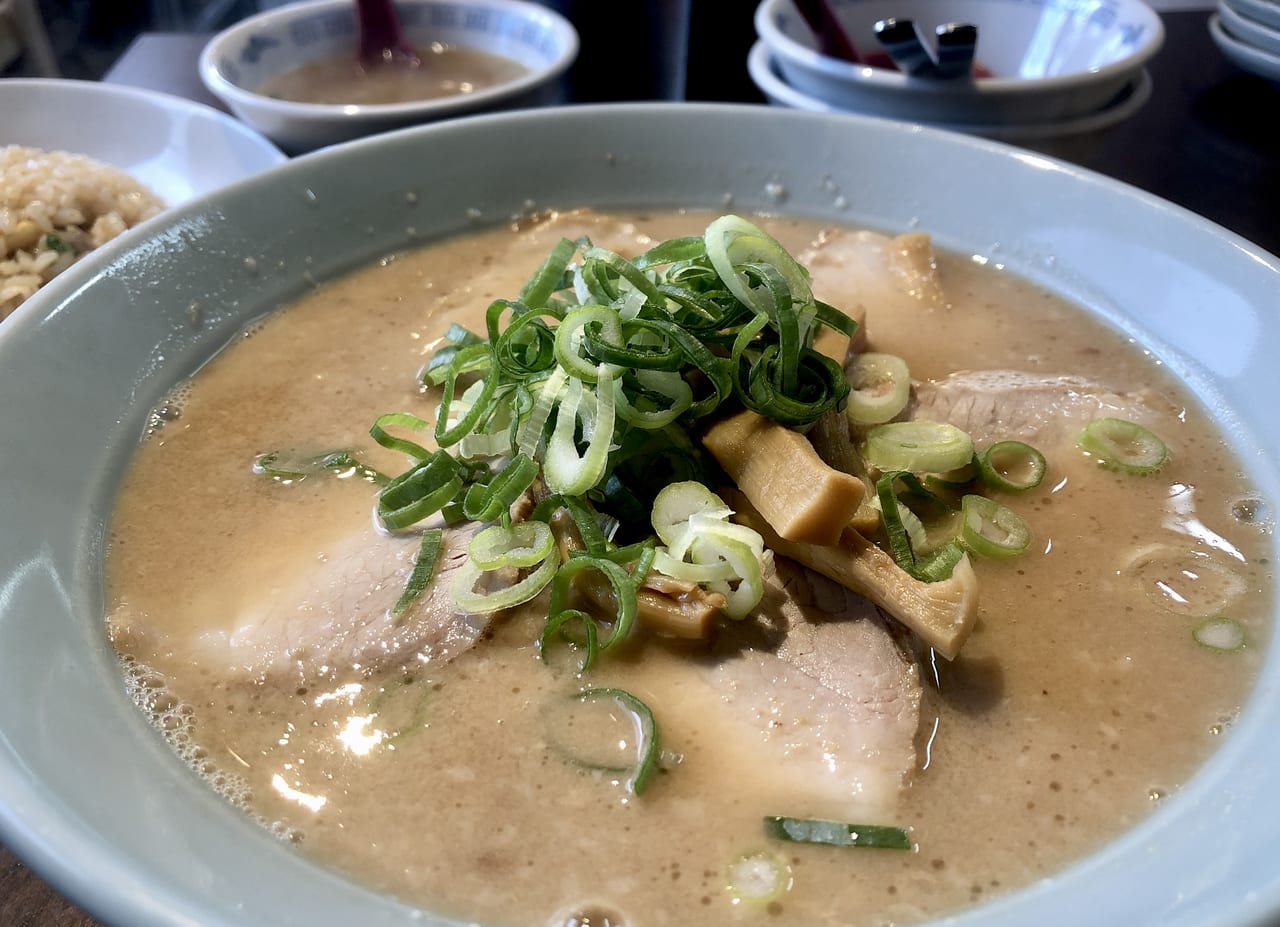 京都市伏見区 伏見を代表するラーメン店 ラーメン銀閣 飽きることのない魅力的な京都ラーメン 号外net 伏見区