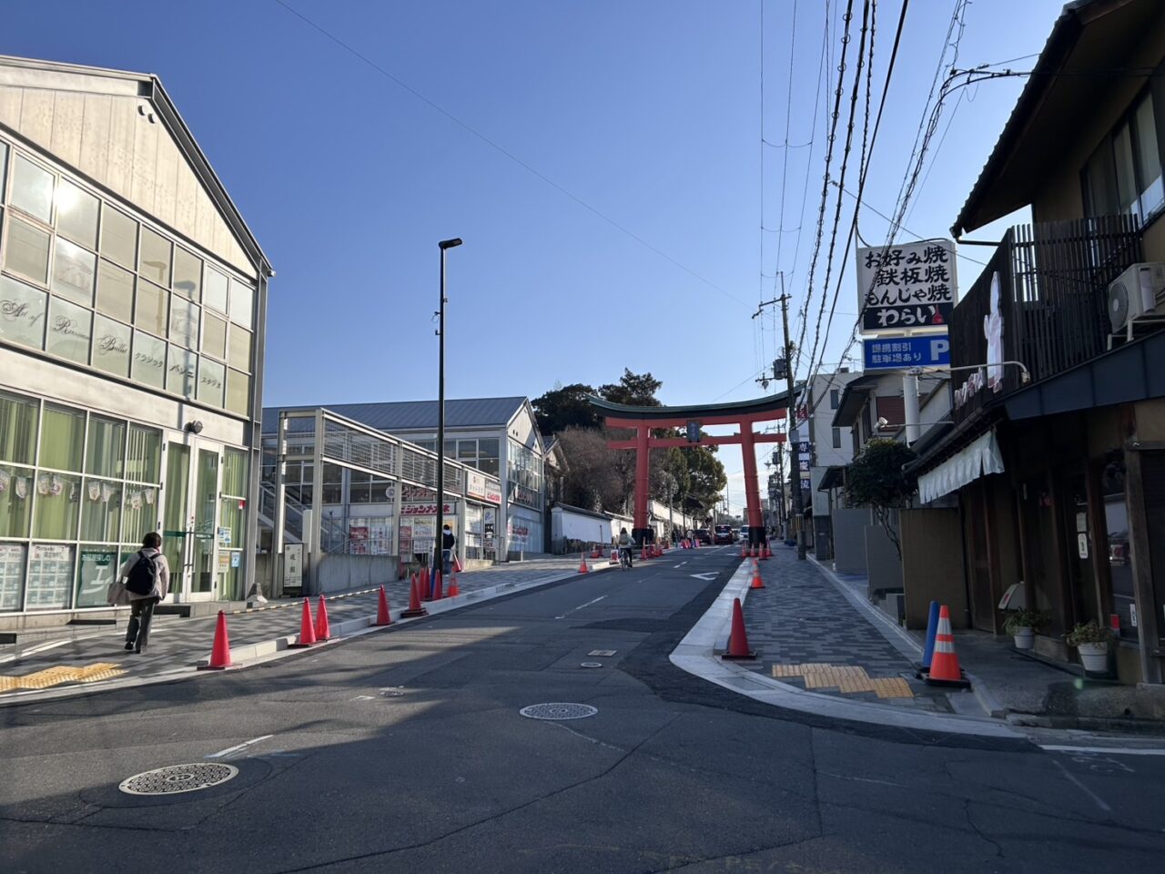 桃山御陵前駅付近