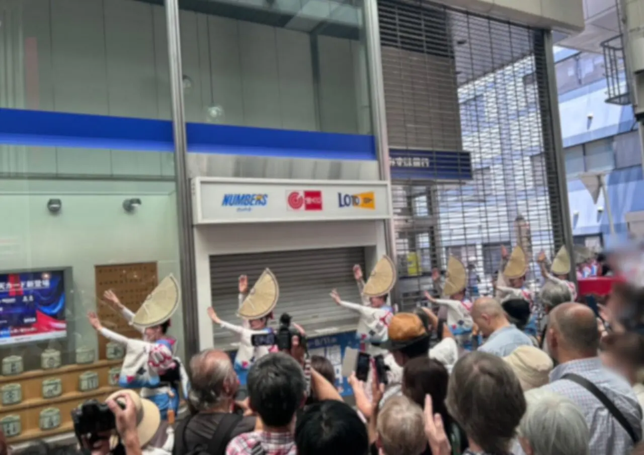 阿波踊り